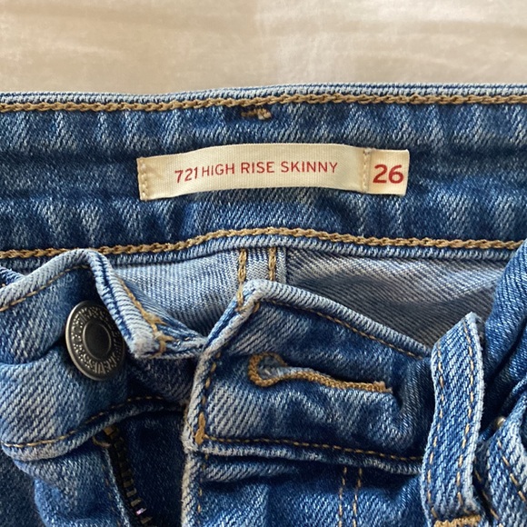 Levi’s High Rise Skinny Size 26 - Picture 2 of 6